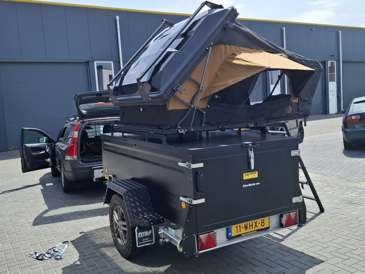daktent op aanhanger Aanhanger Daktent Hybride UppVarme
