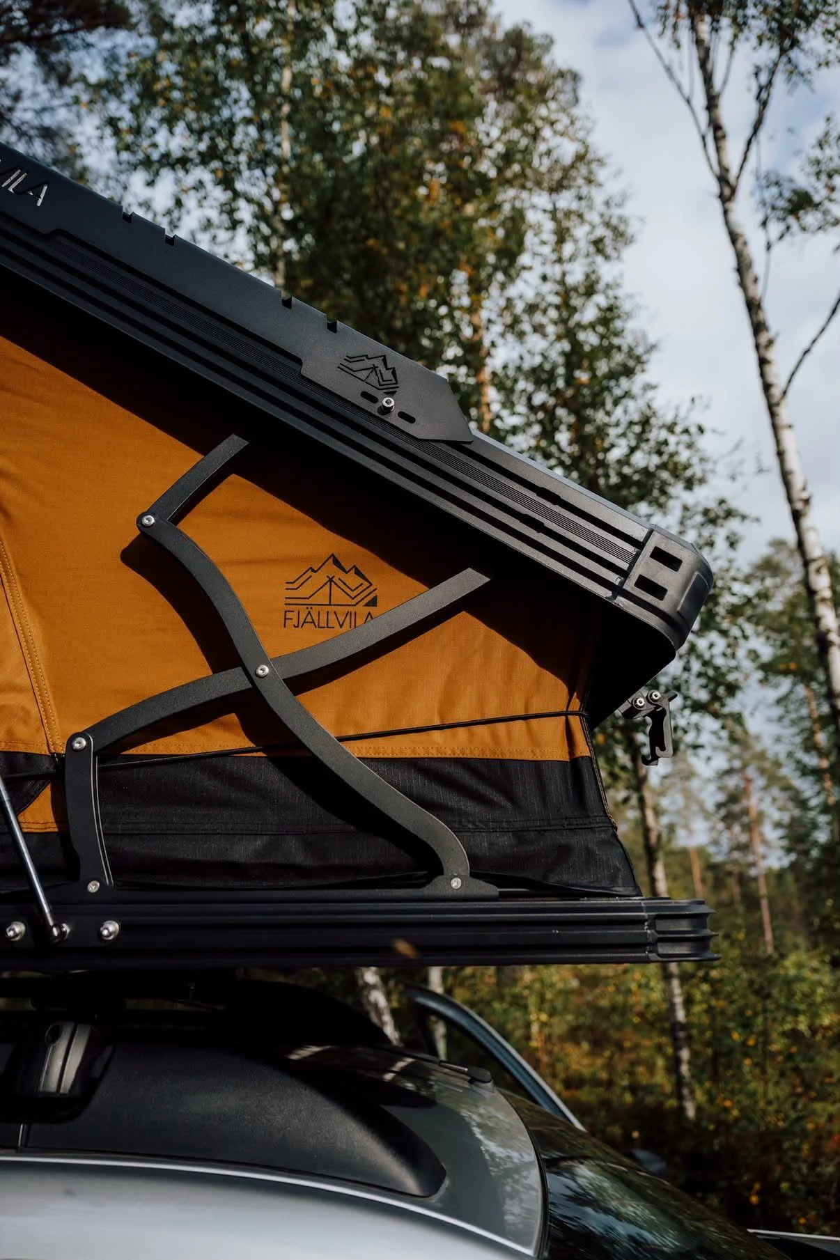 Fjällvila Upptacka Pro x-scharnier detail